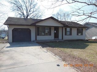 902 Trojan Cir, Troy, MO 63379