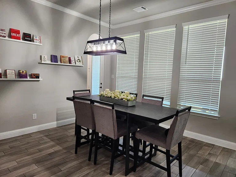 1000 Nogalito Ave — Photo 10