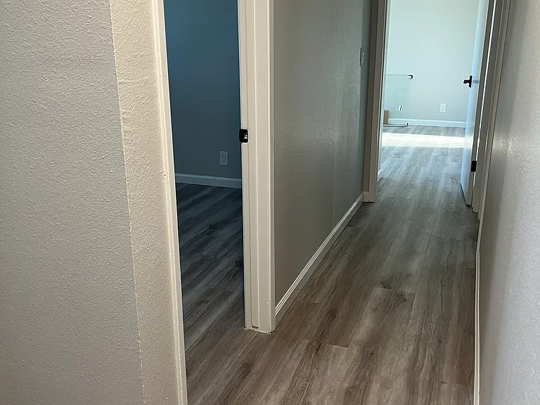 5756 Chesbro Ave — Photo 2
