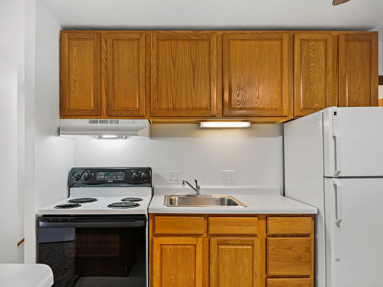 889 Janesville St, Oregon, WI 53575 — Photo 4