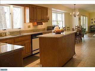 3rd image of 129 Marlbrooke Way