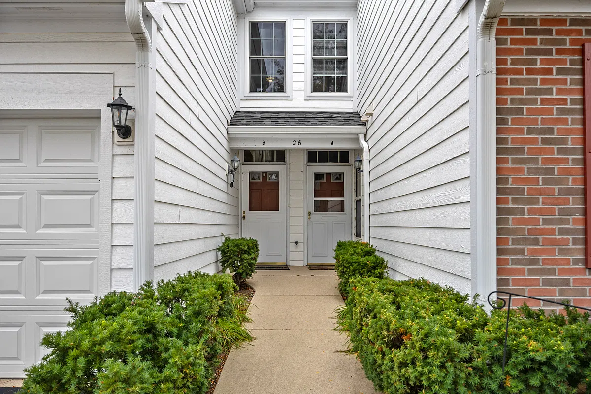 2 bed, 1312 sqft, $2,350 — Photo 3