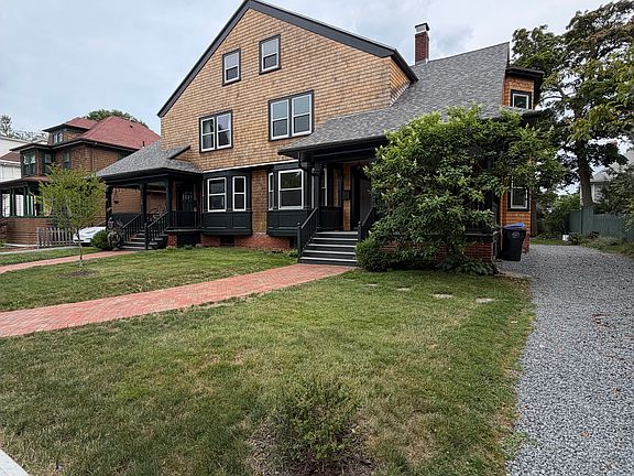 2nd image of 138 Arnold Ave
