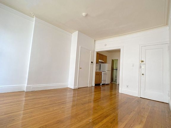 2nd image of 430 E 66th St #21
