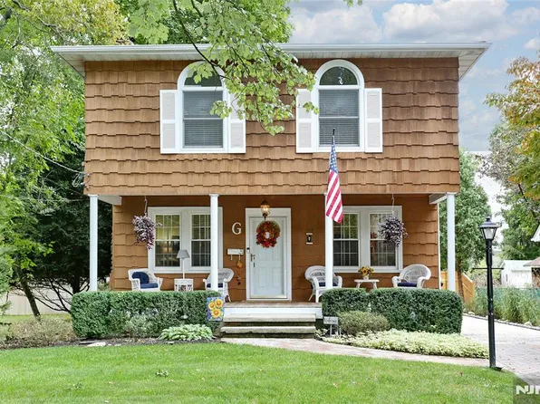 85 Washington Ave, Hillsdale, NJ 07642