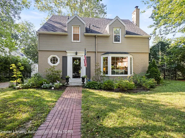 530 W Oakwood Dr, East Lansing, MI 48823