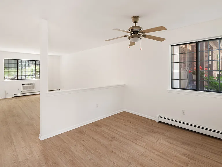 11 Eden Ct #11 — Photo 6