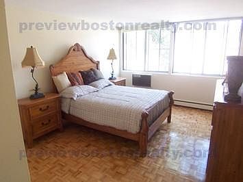 2nd image of 1455 Commonwealth Ave #T219