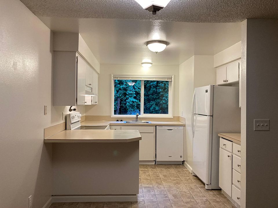 1st image of 29815 SW Montebello Dr