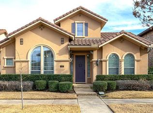826 Redondo, Irving, TX 75039