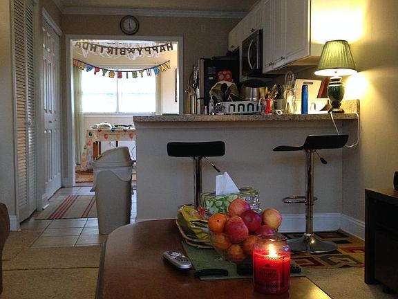 Living room & Kitchen