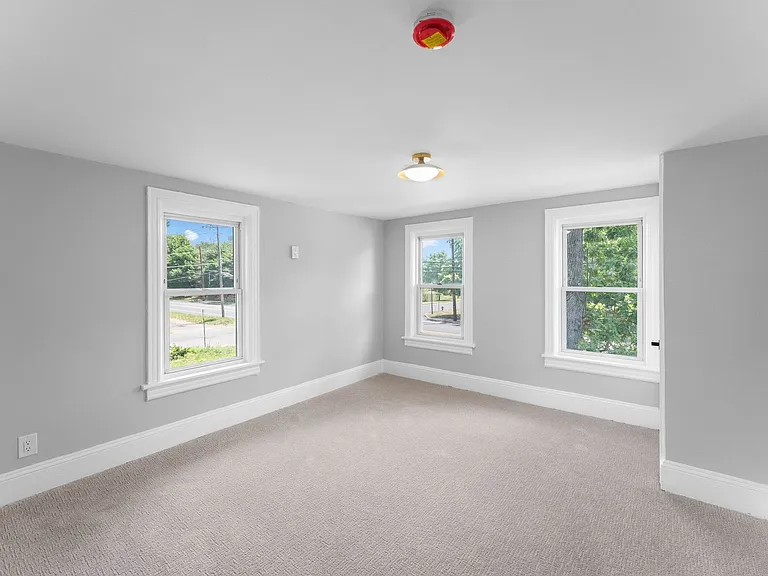 1101 Marne Hwy — Photo 16