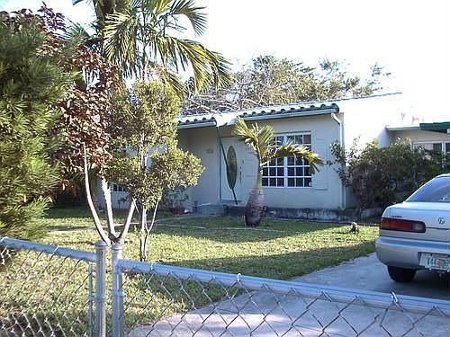 1st image of 314 SE 13th St