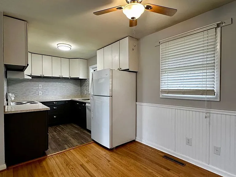 714 Culpeper St — Photo 2