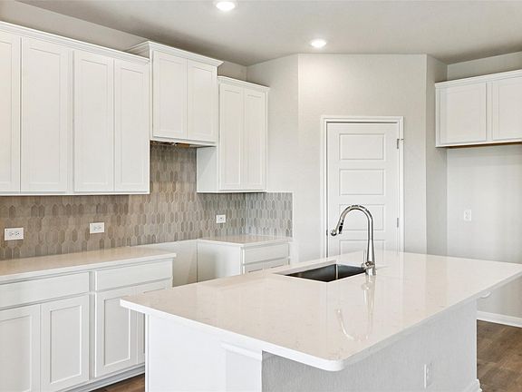 2nd image of 5220 Redbud Valley Dr