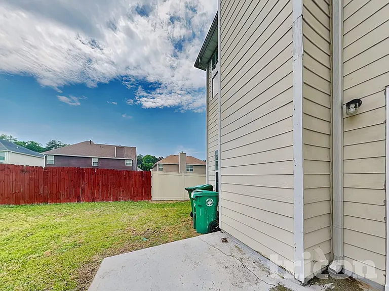 7587 Poplar Falls St — Photo 20