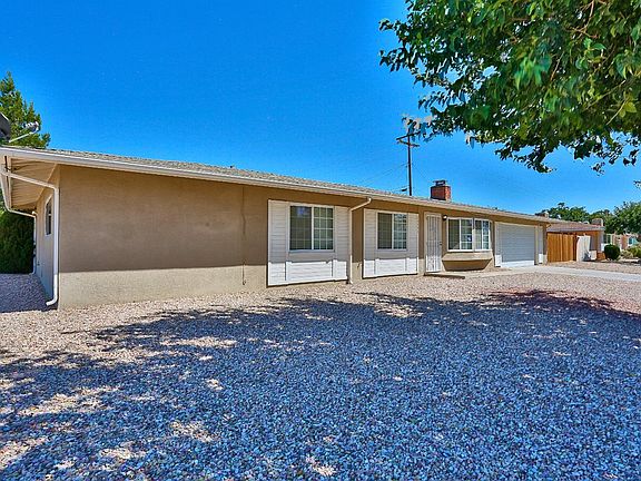 3rd image of 15755 La Paz Dr