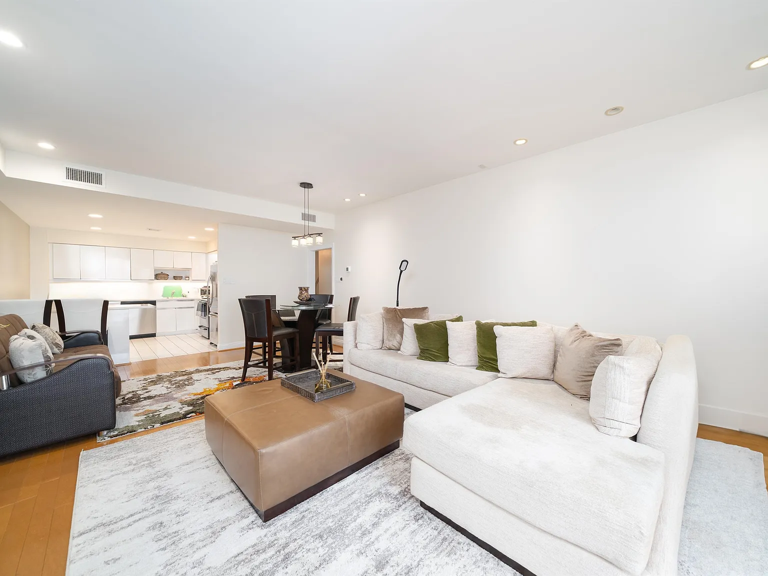 101 Shearwater Ct East, Jersey City, NJ 07305 — Photo 1