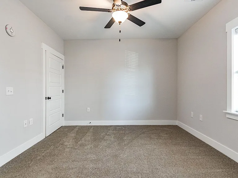 629 N. O'Neil St. — Photo 26