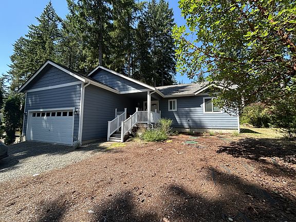 2nd image of 221 E Saint Andrews Dr