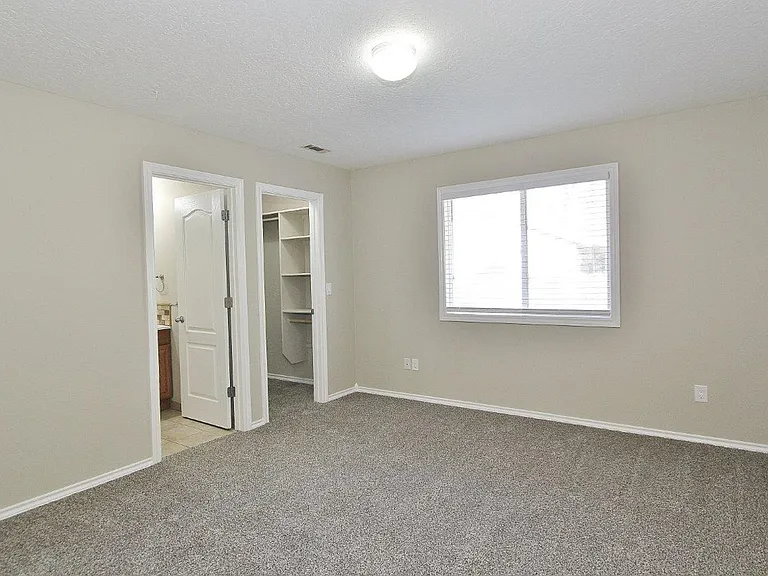 976 W Idaho Ave — Photo 11