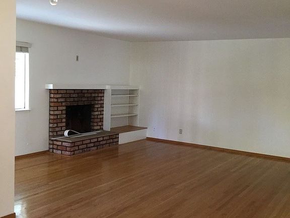 5th image of 13920 Loquat Ct