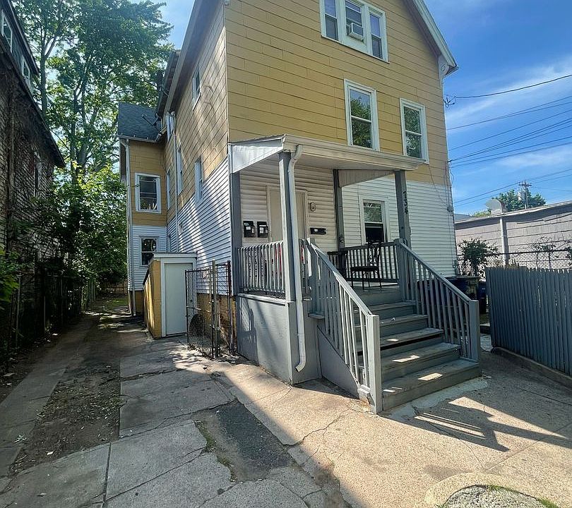 1st image of 734 Orchard St