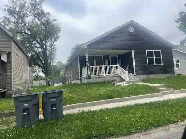 909 N Park St, Seymour, IN 47274