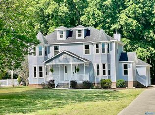 2301 Shady Grove Ln SW, Decatur, AL 35603