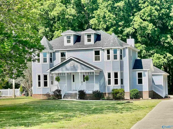 2301 Shady Grove Ln SW, Decatur, AL 35603