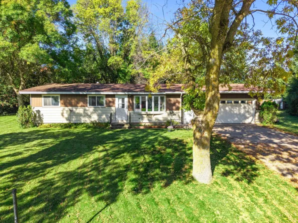 1055 10th Ave, Cumberland, WI 54829