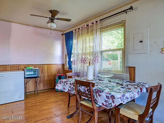 5th image of 2125 Peabody Ln
