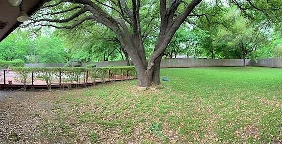 3rd image of 9805 Creekside Dr