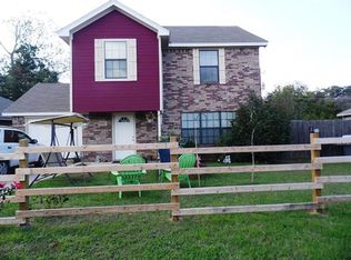 317 Woodrose Dr, Fort Worth, TX 76111