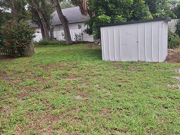 5th image of 6827 Livingston Ave N