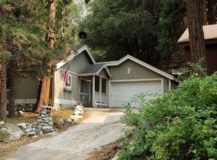 40221 Valley Of The Falls Dr, Forest Falls, CA 92339