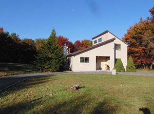 117 Saw Mill Rd, Long Pond, PA 18334