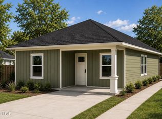 2722 E 9th St, Panama City, FL 32401