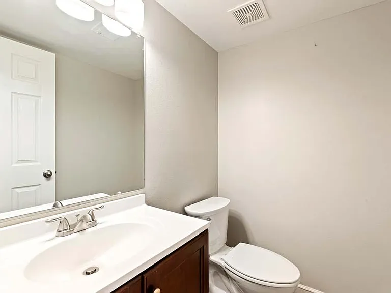 Main Level Powder Bath