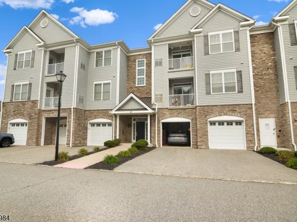 43 Elston Ct #301, Wanaque Boro, NJ 07420