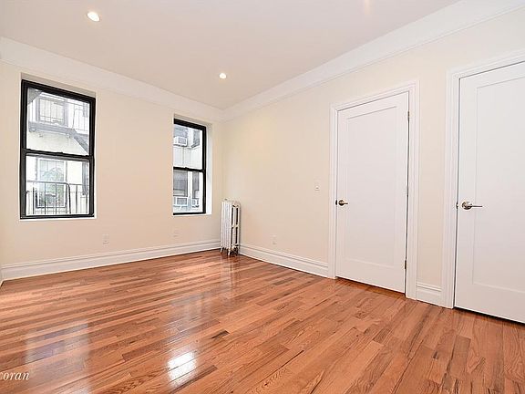 4th image of 3406 32nd St APT 1c