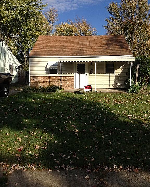 1st image of 220 Fairlawn Ave