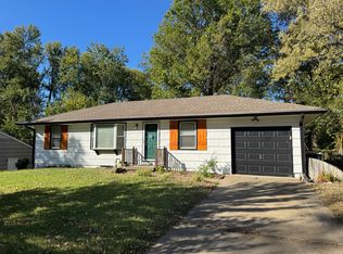 10114 Bellaire Ave, Kansas City, MO 64134