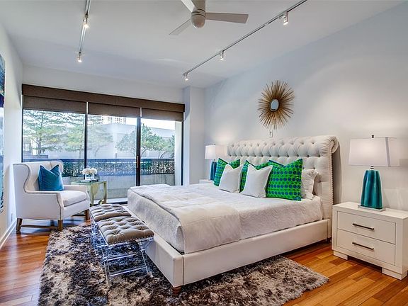 5th image of 3831 Turtle Creek Blvd APT 3C