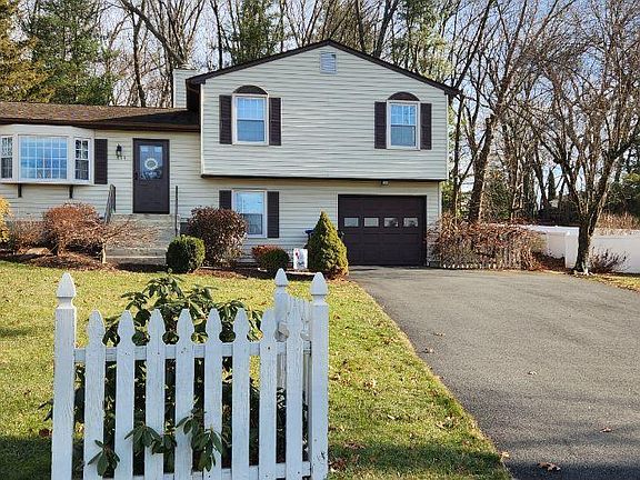 2nd image of 814 Graham Road