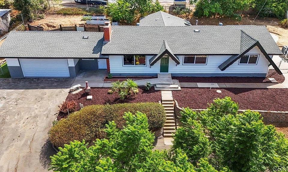 1st image of 2446 E Vista Way
