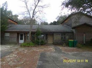 92 2nd Ave #A, Shalimar, FL 32579