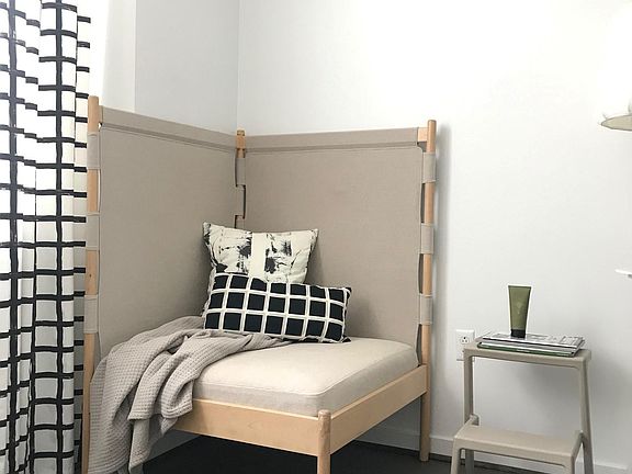 5th image of 3301 Henry Ave #127