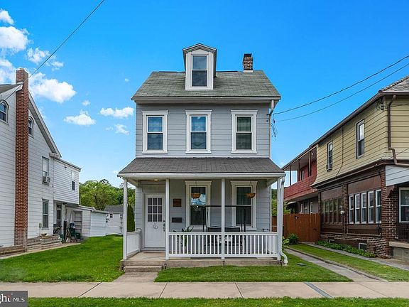 2nd image of 931 Spruce St