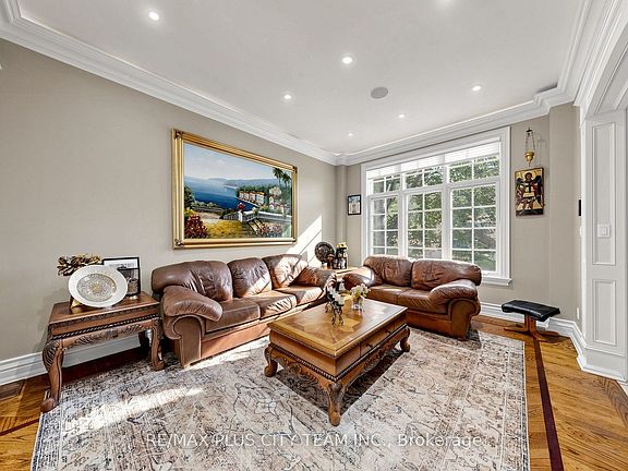 3rd image of 50 Bonnyview Dr